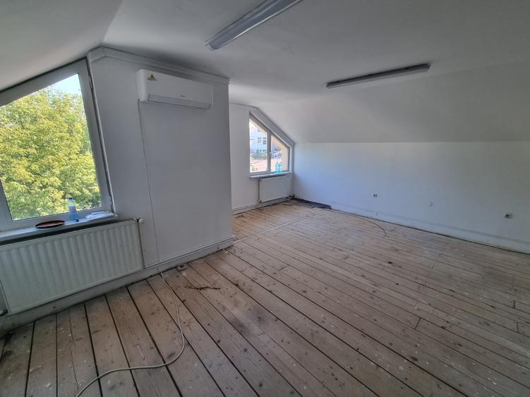 Spațiu comercial de închiriat | 27 mp | Cetate | Utilități incluse