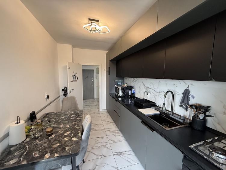 Ap 3 camere 94 mp - terasa 16 mp -loc parcare- bloc nou 2021