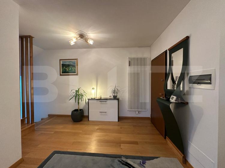 Casa 4 dormitoare, 282 mp - zona Lucian Blaga