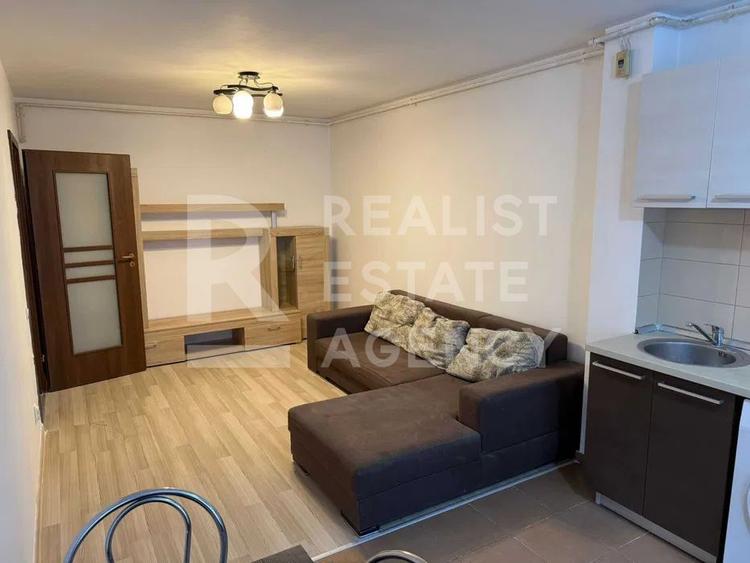 Vânzare, apartament 2 camere, zona Apărătorii Patriei