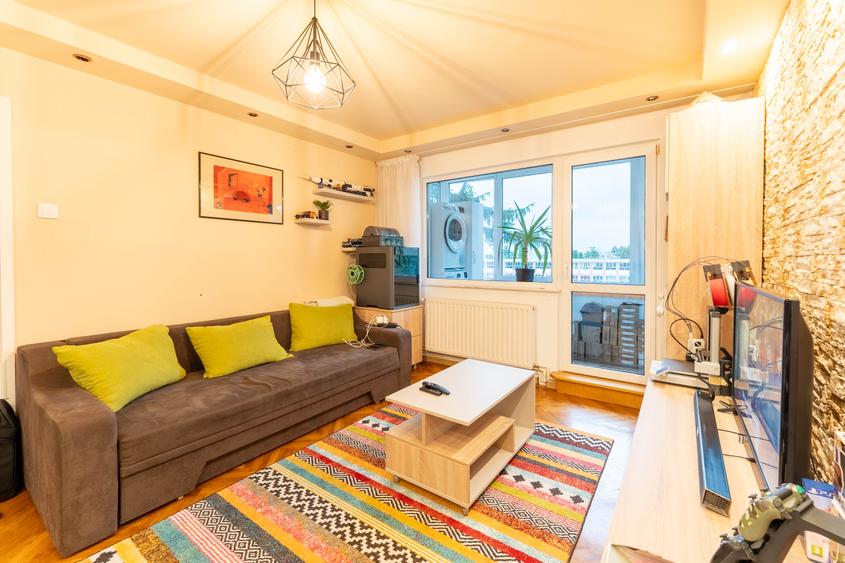 Apartament renovat, zona Astra