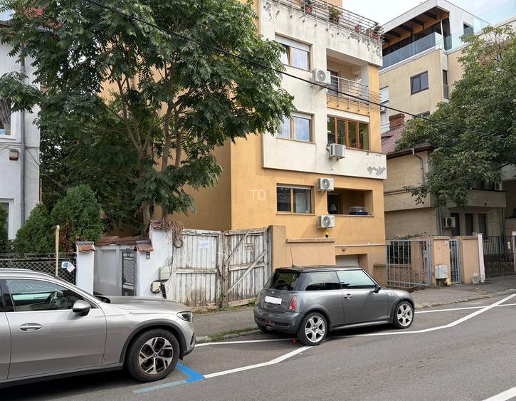 TEREN DE VANZARE - 350 MP - PE STRADA POPA SAVU LANGA BULEVARDUL AVIATORILOR - 3