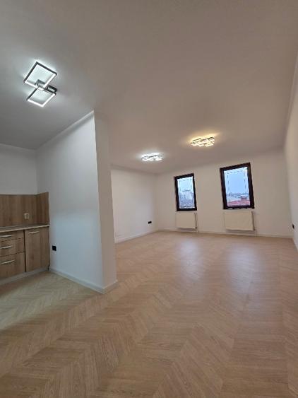 Inchiriere Clădire Birouri P+2-Ultracentral Ploiești-100mp/etaj-200mp/Clad+Curte