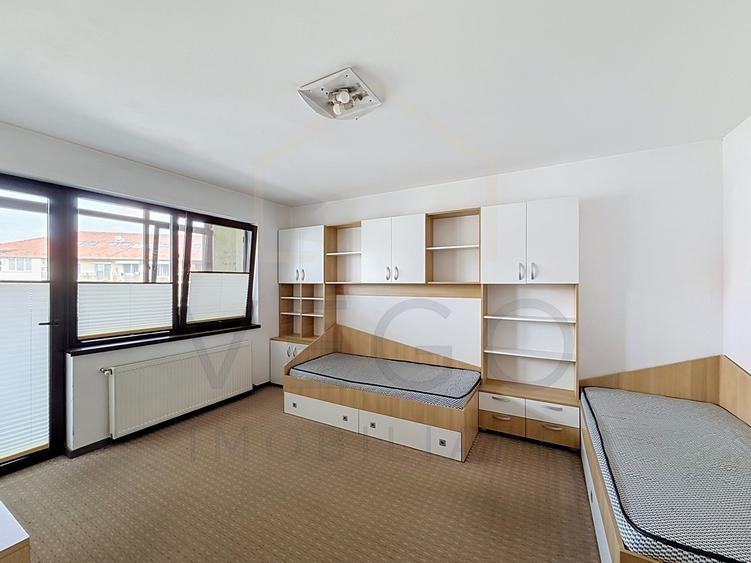 3 camere, 92 mp, 2 balcoane, parcare subterana, zona Florilor