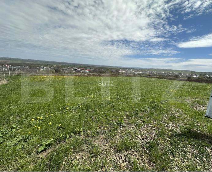 Teren de vânzare intravilan, 10 ari, zona Bosanci