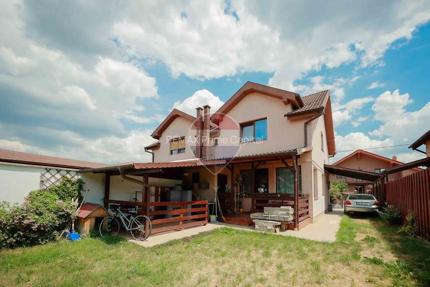 De vânzare casă - duplex cu 4 camere, panouri fotovoltaice -Sântandrei