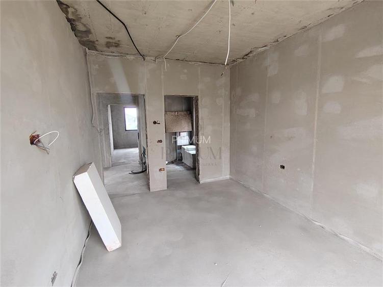 Duplex in zona centrala - despartit prin C.T - 5 camere - 4