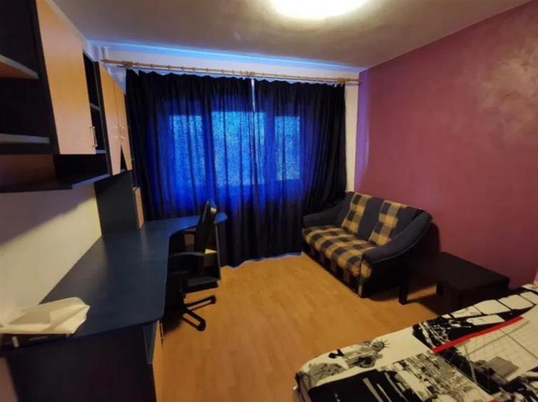 Apartament 3 camere semidecomandat, 71 mp - Stefan cel Mare