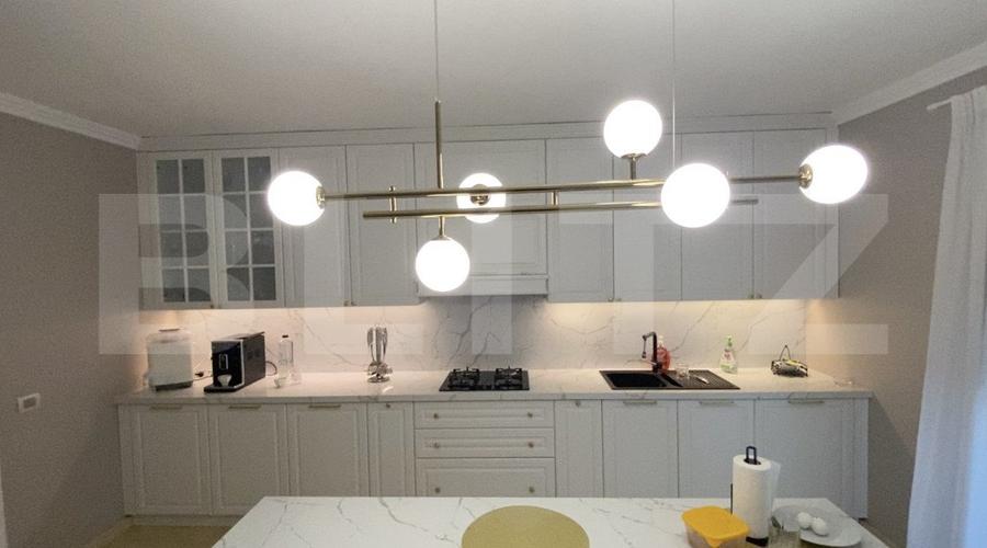 Vila de lux, 600 mp, 1507 mp teren, cinema, piscina incalzita, zona Ford