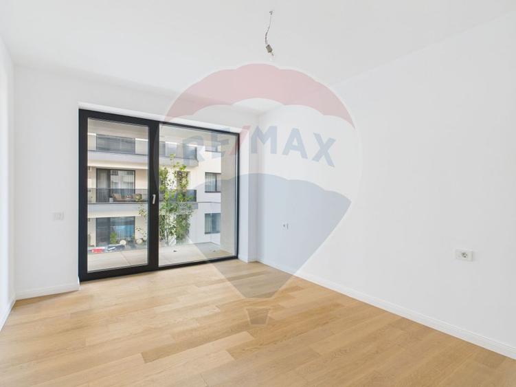 Apartament 3 camere de vanzare