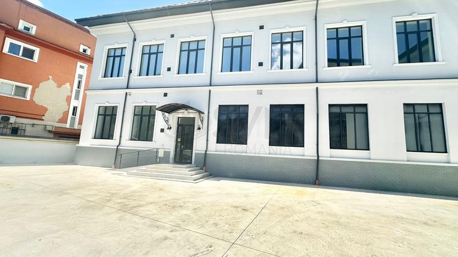 REC3001819 CLADIRE PRETABIL CLINICA l RENOVATA SI CONSOLIDATA l PARCARI l CURTE