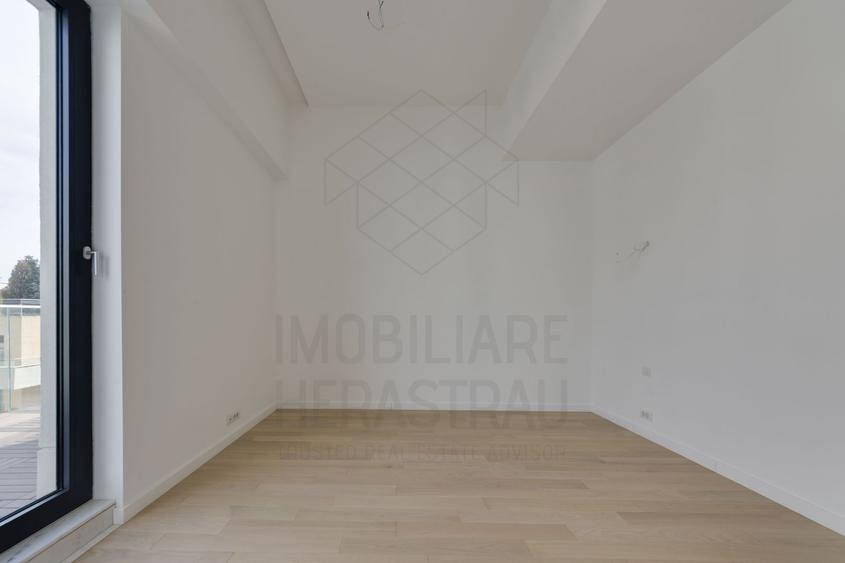 Herastrau | Luxury Penthouse | 5 rooms 2 parking spots