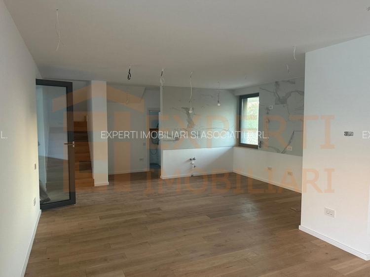 Vilă de vânzare pe malul lacului | in zona Mamaia Nord | 0% Comision - 4