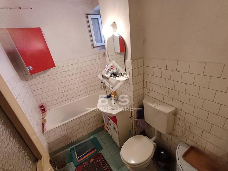 Vânzare apartament 3 camere, Decebal, s.u 65mp