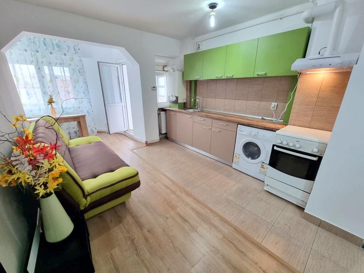Dormitor + mini living, in Manastur, strada Bucegi, langa McDonalds