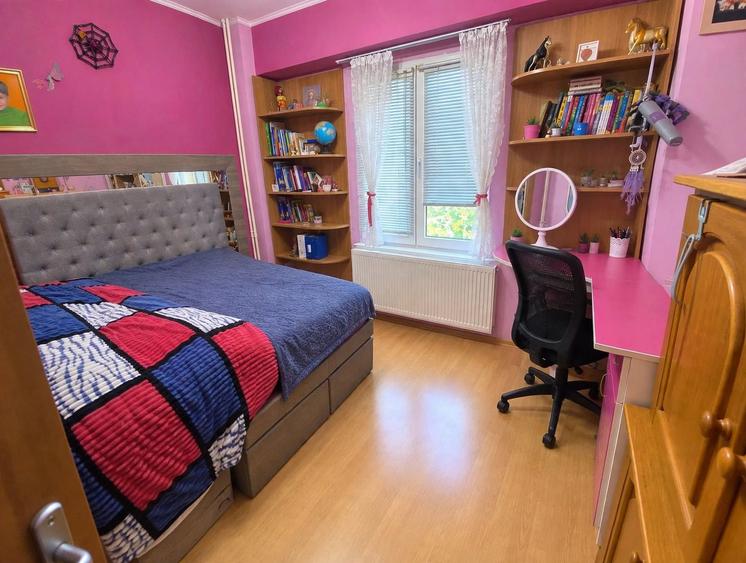 Vanzare 3 camere, 73 mp, etaj 2/8, centrală, 2 AC, parcare, 13 Septembrie