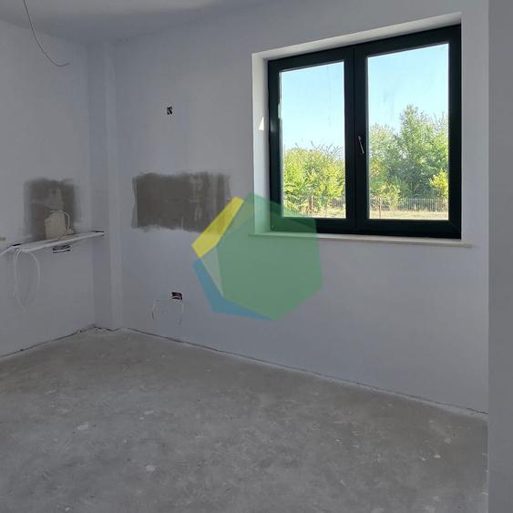 Casă premium, arhitectură deosebită și finisaje la alegere