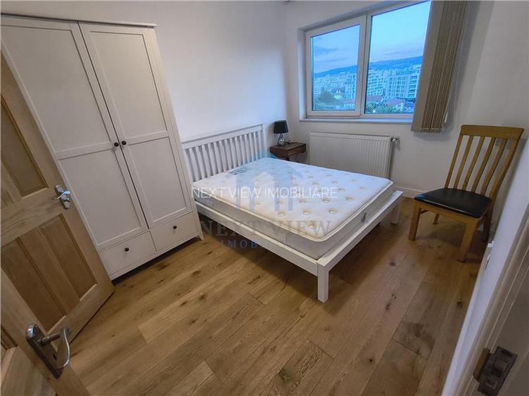 Apartament 3 camere, Piata 1 Mai - 15