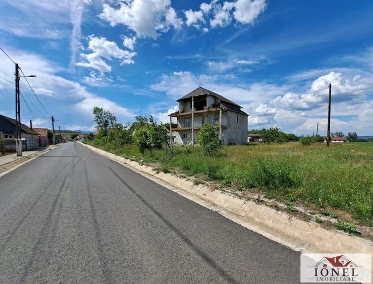 Vanzare casa semifinisata in Teius