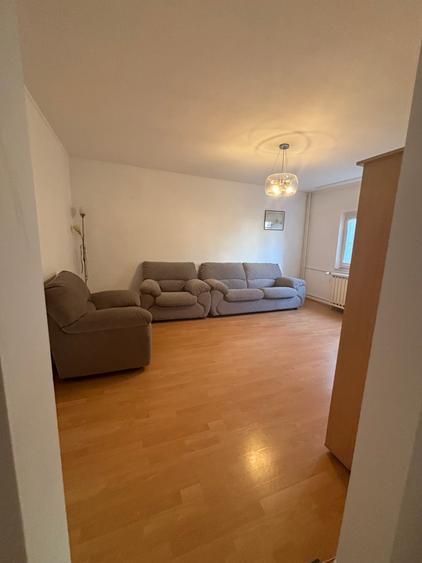Inchiriere apartament de 3 camere