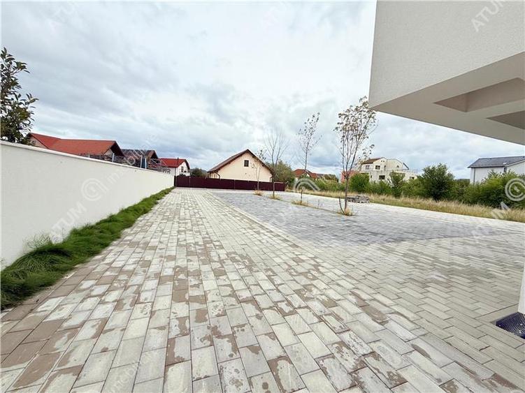 Spatiu comercial si birouri de vanzare in Sibiu zona Shopping City
