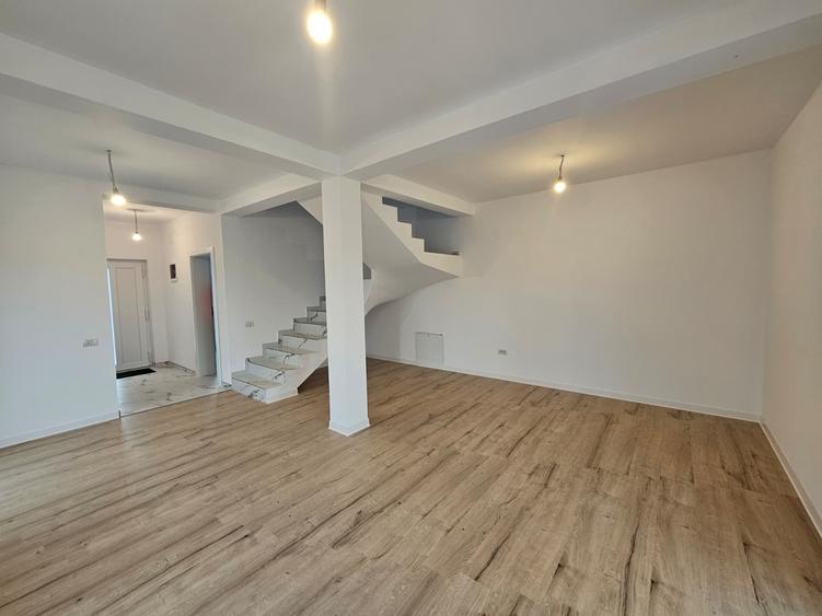 Duplex nou, P+M, Moșnița Veche, finisaje moderne, comision 0%