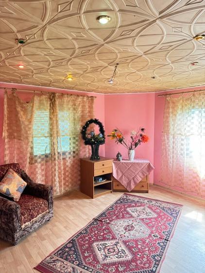Casa cu etaj de vanzare sat Beresti, com. Sascut, jud. Bacau