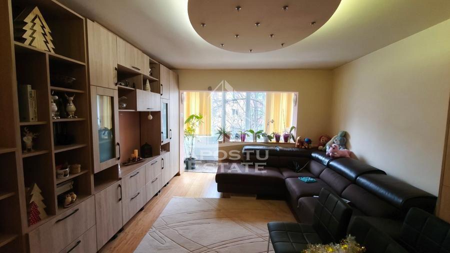 Apartament cu 4 camere, etaj 2, boxa si garaj, zona Steaua, Timisoara