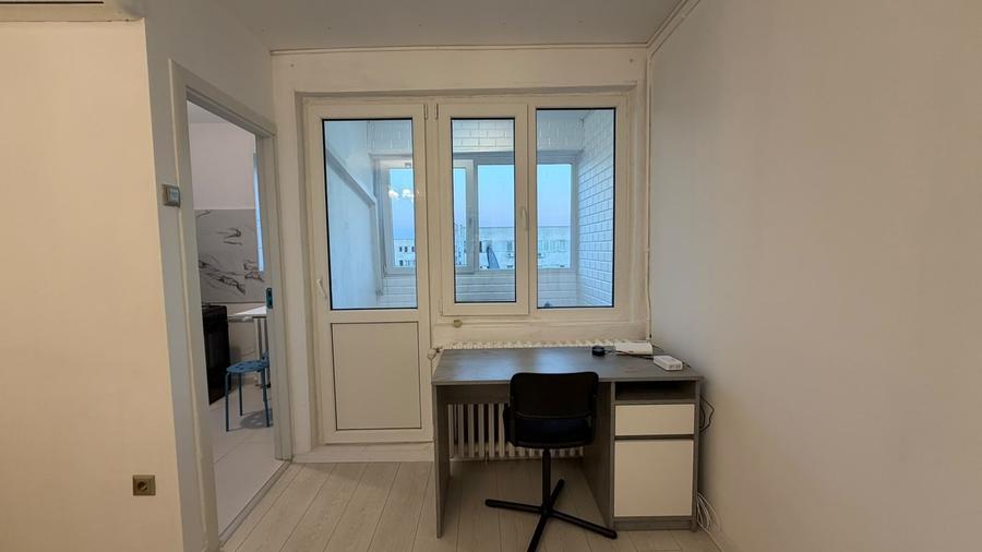 Garsoniera, semidecomandata, 32 mp, balcon, ac, metrou aproape, Drumul Taberei
