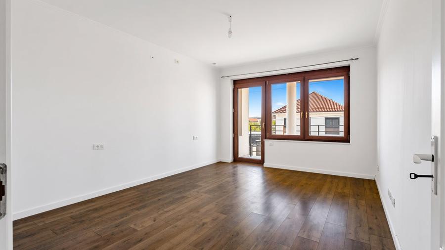 Casă spațioasă în Dumbrăvița | 260 mp utili | Teren 930 mp