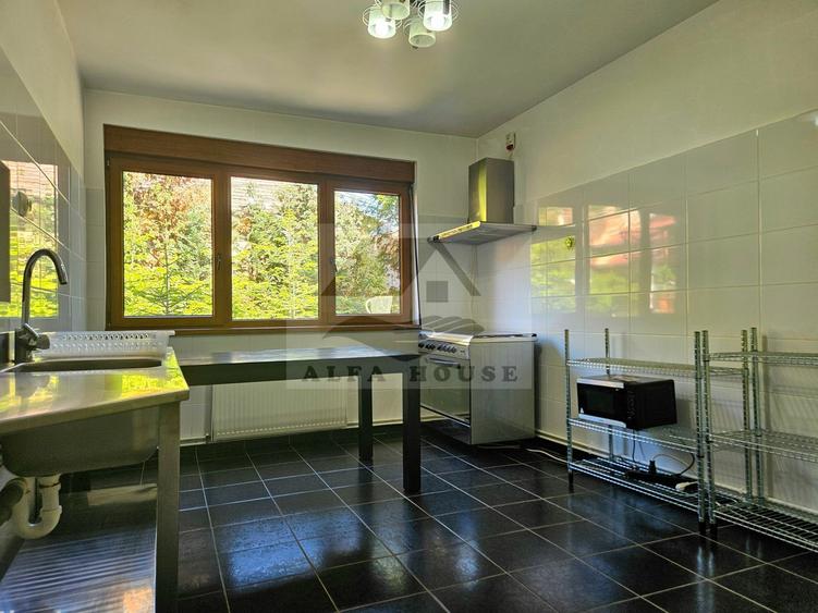 Casa deosebita cu 6 camere in Centrul Brasovului - 210 mp, zona Schei