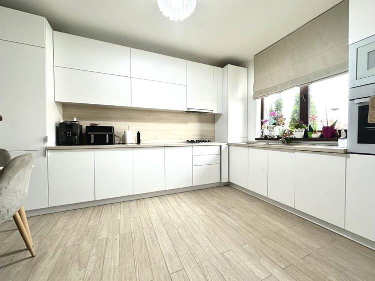 Duplex spatios cu 4 camere, 106 mp utili, 268 mp teren - Dumbravita