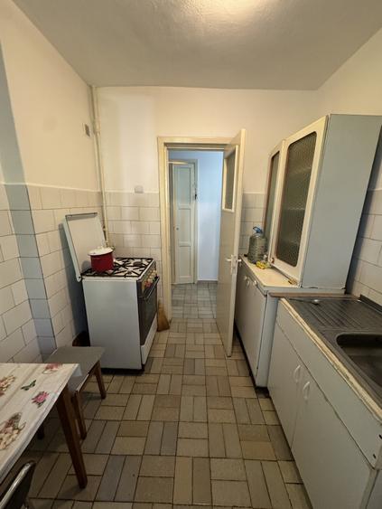 Apartament 3 camere, cf 1A, semidec, parter/4, Republicii- C-tin Brezeanu