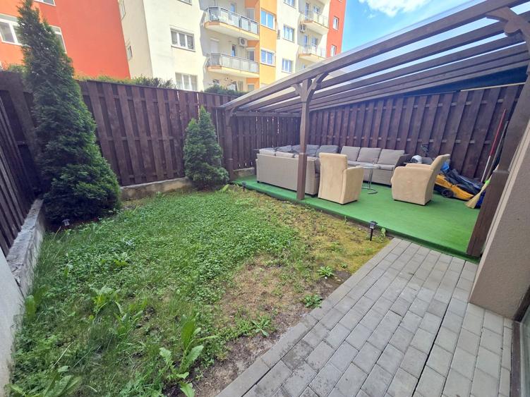 Apartament cu grădină - parcare subterana - Europa