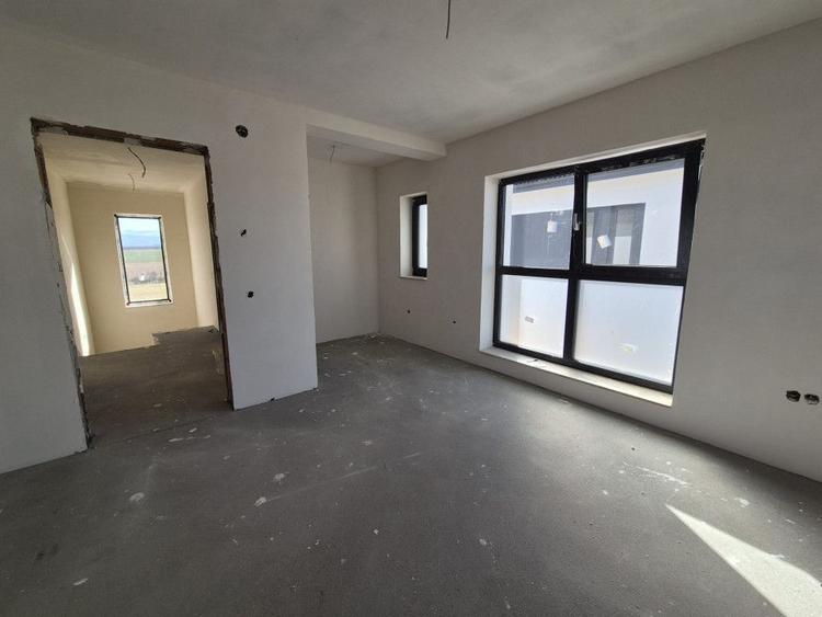 Casa single eficienta energetic, curte 320 mp, comision 0%