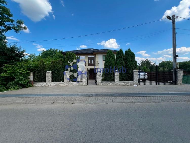 Vilă Spațioasă cu 1.000 mp Teren – Iași 4 Dormitoare+ 4 bai