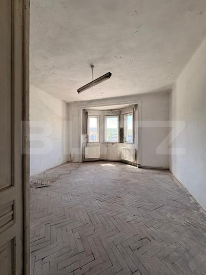 OCAZIE | Spațiu comercial clădire istorică 4 nivele/1200 mp!