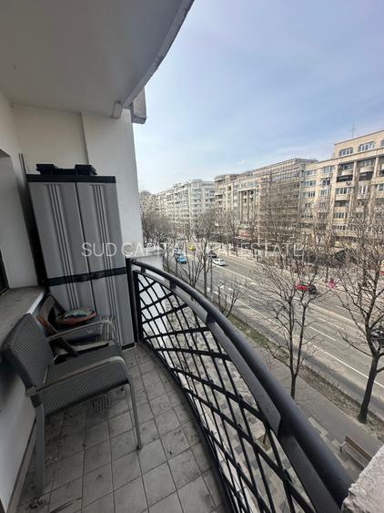 Apartament 3 camere de vânzare – Bulevardul Decebal (stradal), vedere integrală - 7