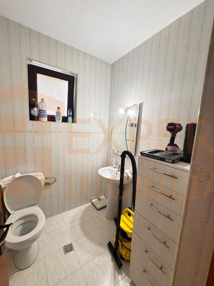 Vila premium de vanzare in Palas | Curte si parcare