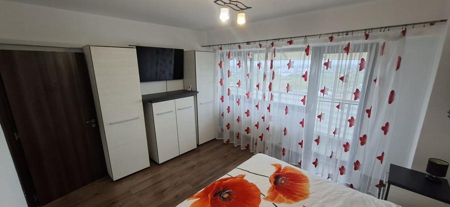Bloc 2016 zona Unirii (Pod Serbanesti) - 2 camere decomandat mobilat si utilat