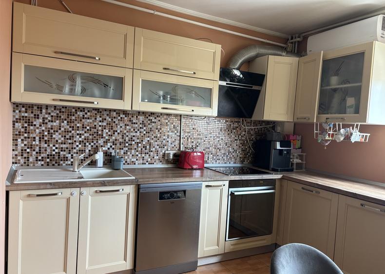 Vitan - Mihai Bravu - Metrou - Centrala - 2x Parcare - Renovat - Mobilat