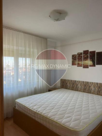 Apartament 2 camere zona Boul Rosu