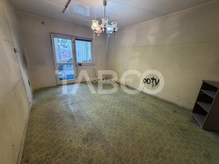 Apartament decomandat 2 camere 50 mp utili etaj 1 Bulevardul Unirii - 4