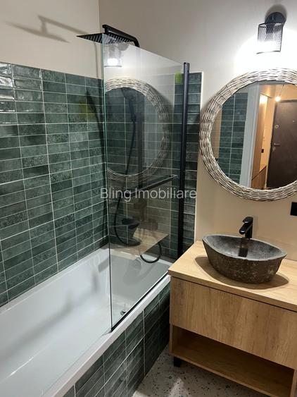 Apartament cu 3 camere ,bloc nou cu lift , parcare - 10