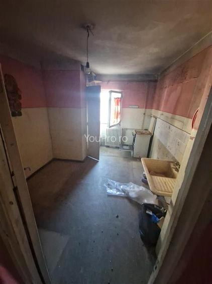 Decomandat 3 Camere Zona Soarelui / 2 Bai / 2 Balcoane - 3