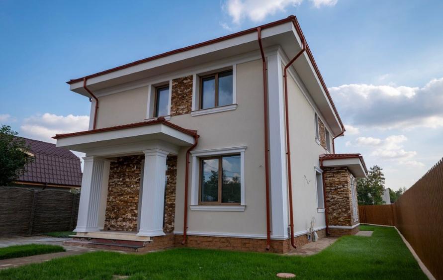 Vând vile în comuna Mogoșoaia