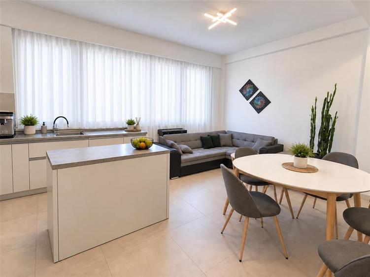 Apartament nou 2 camere balcon si parcare in Cisnadie