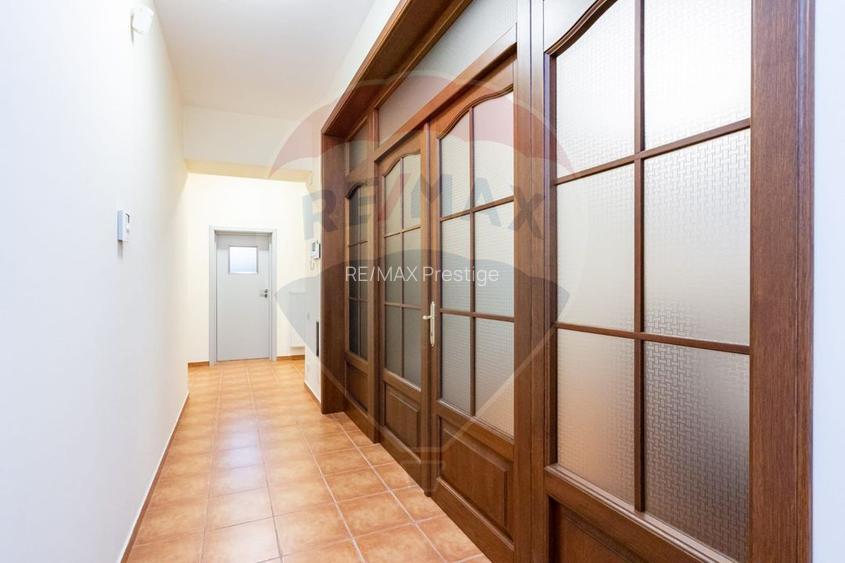 Vilă premium 11 camere | Dămăroaia | saună | fitness | teren 1.000mp - 23