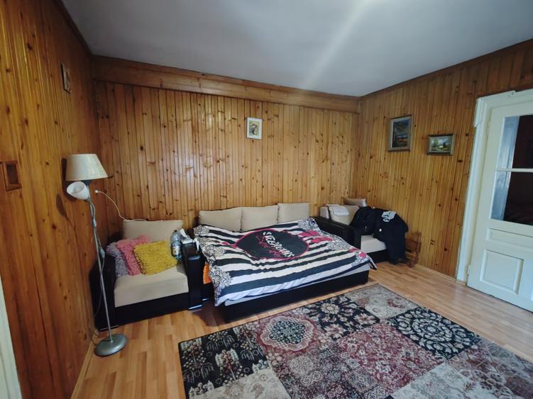 Casa 3 camere libera la vanzare CRISTIAN
