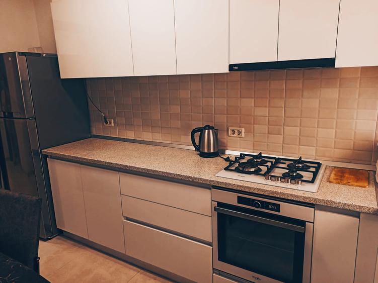 2 camere CENTRAL / Mun. Pitești , mobilat/ utilat , finisaje moderne!